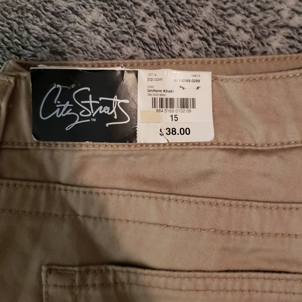 Khakis - Picture 2 of 4